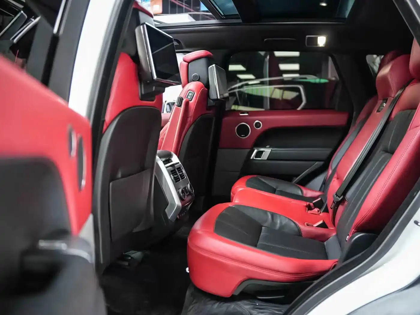 Land Rover Range Rover Sport 2020 3.0 L6 HSE DYNAMIC фото 6