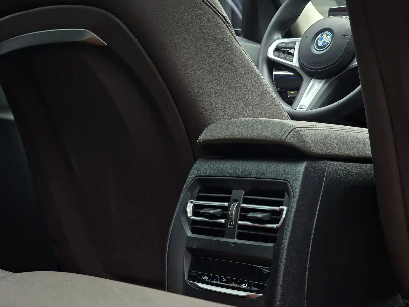 BMW i3 2022 eDrive 35 L фото 12