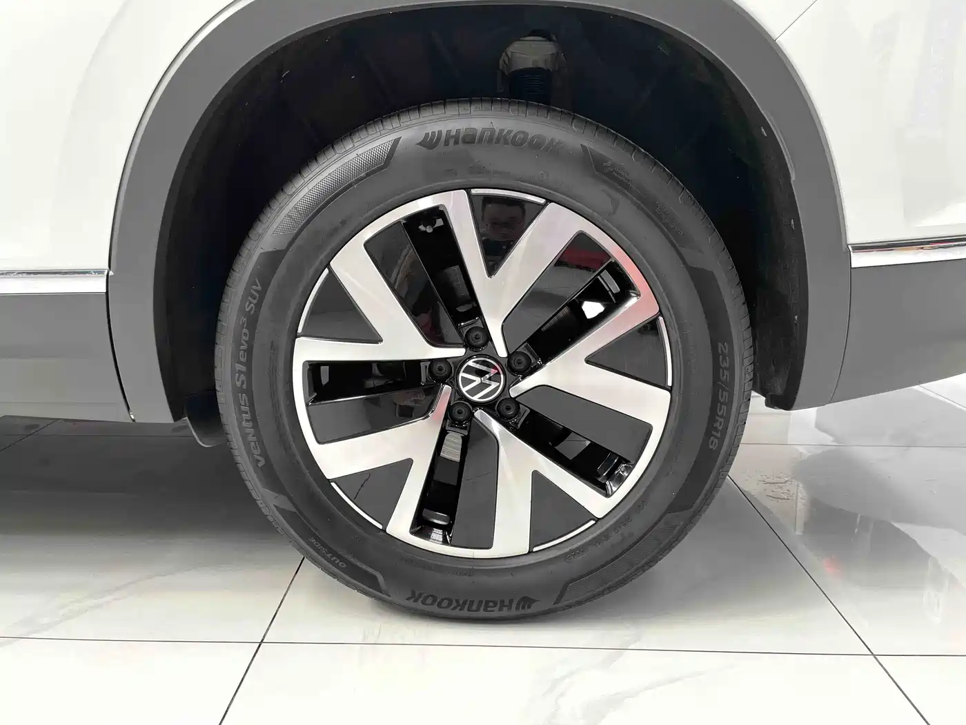 Volkswagen Tayron 2023 280TSI 2WD Luxury Plus Advanced Edition фото 14