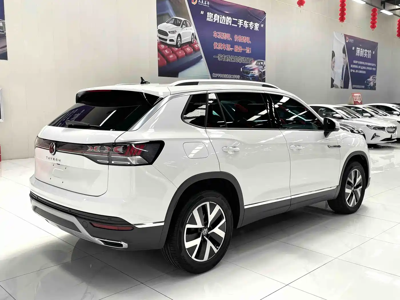 Volkswagen Tayron 2023 280TSI 2WD Luxury Plus Advanced Edition фото 6