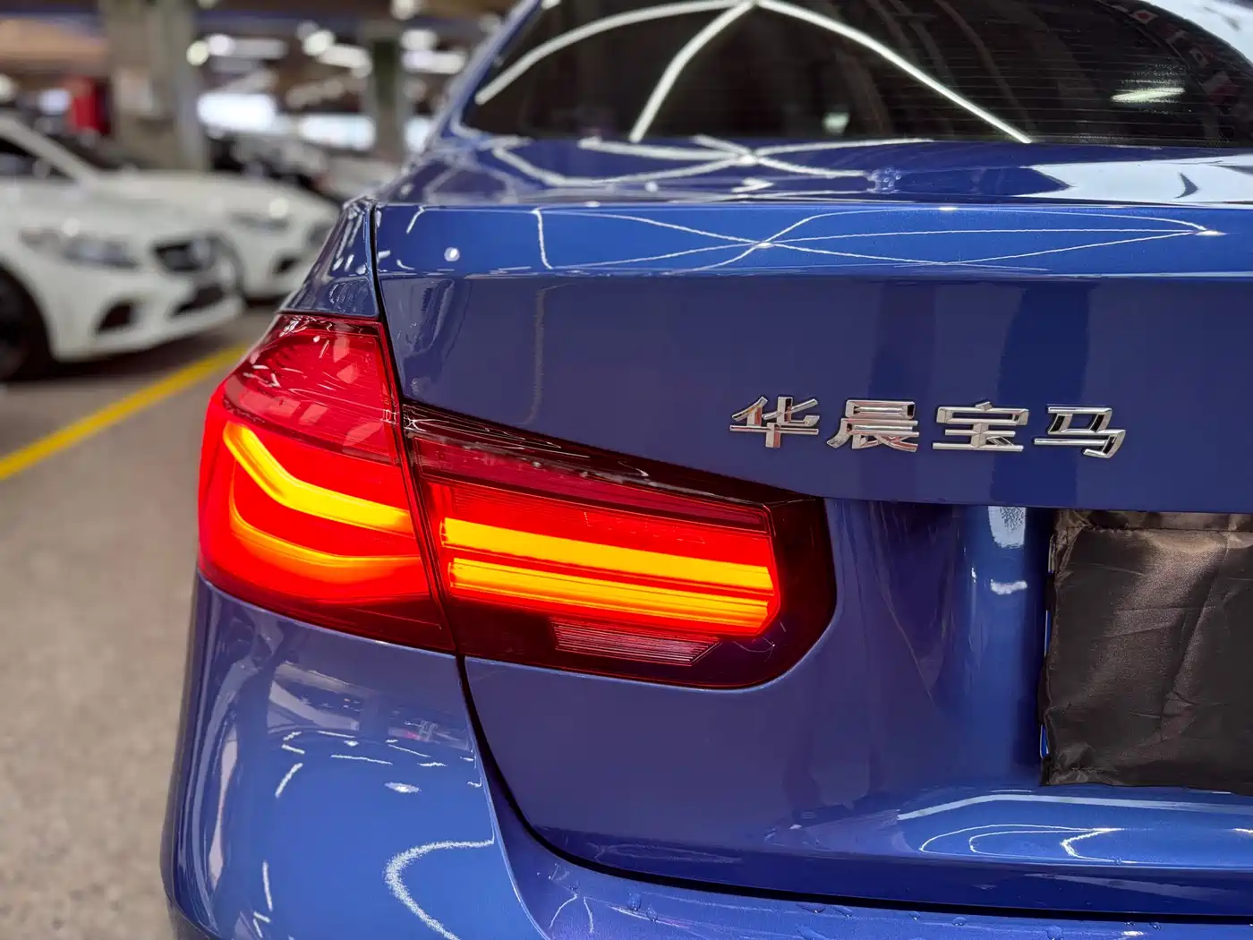 BMW 3 Series 2018 320Li M Sport Black Night Edition фото 7