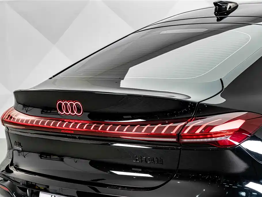 Audi A5L Sportback 2025 2.0T Premium quattro Model фото 8