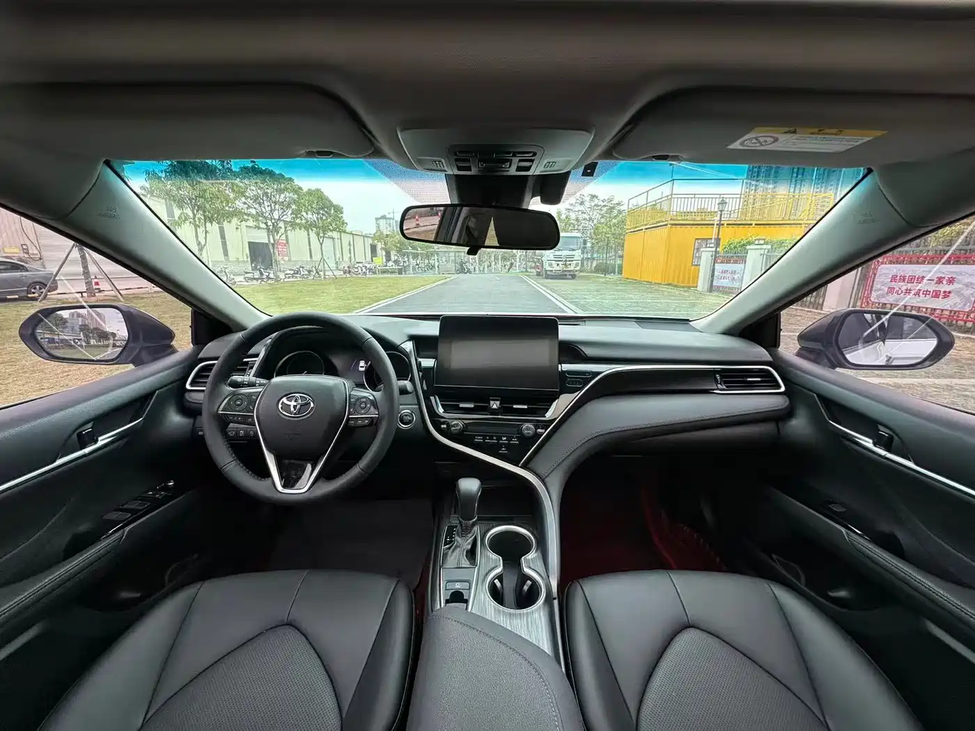 Toyota Camry 2021 2.0G Luxury Edition фото 16