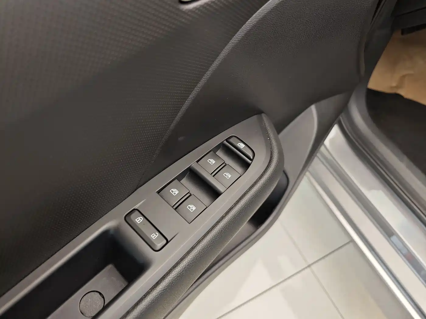 Chevrolet Monza 2019 Redline 320T DCT Refreshing Edition VI фото 9