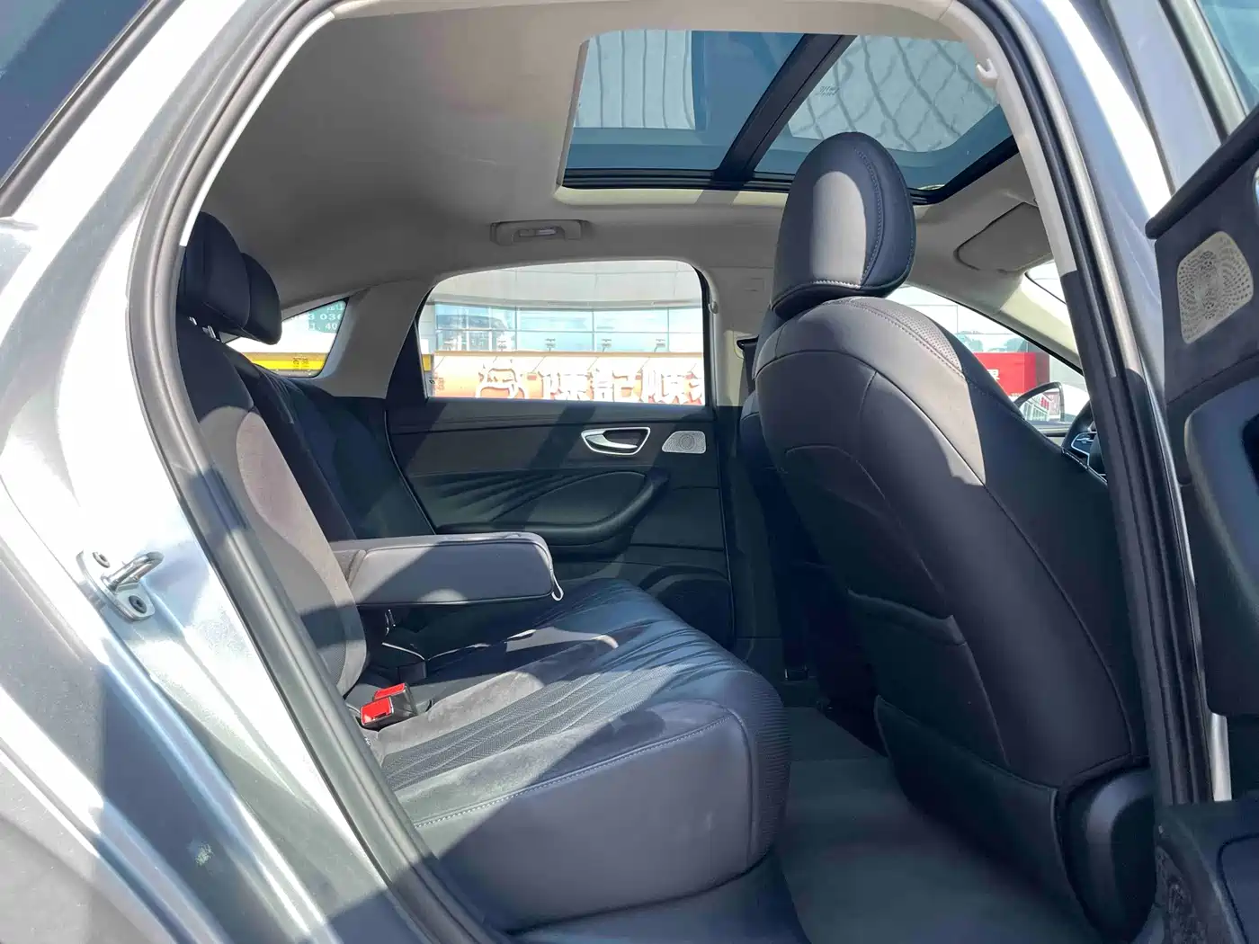 Roewe D7 2023 2023 DMH 125km Flagship Edition