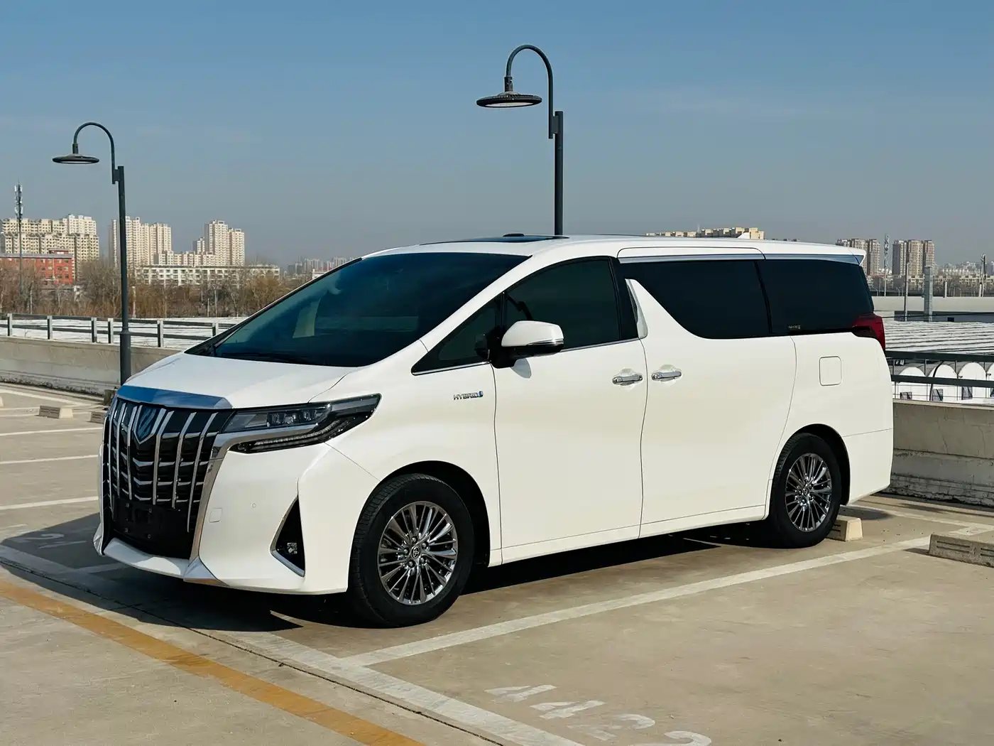 Toyota Alphard 2021 Hybrid 2.5L Premium