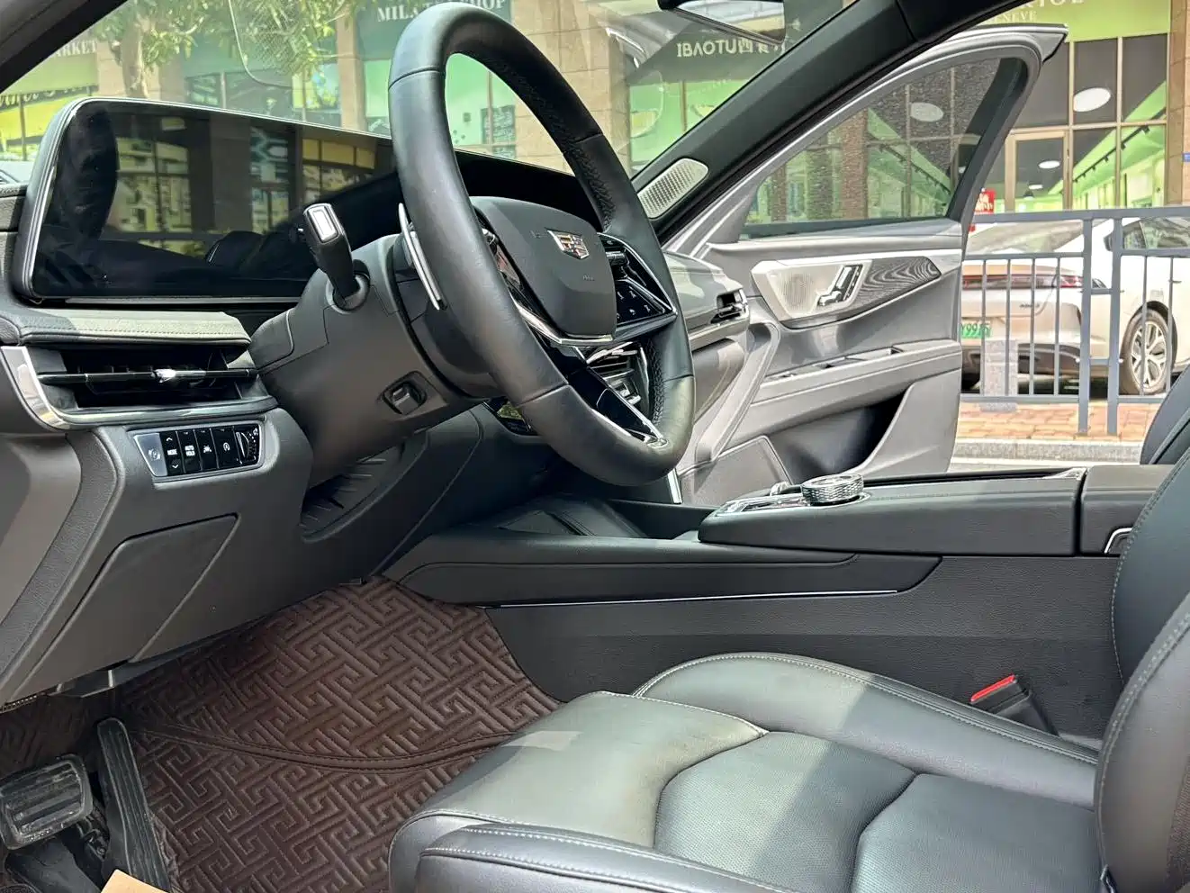 Cadillac CT6 2023 28T Luxury Edition фото 9