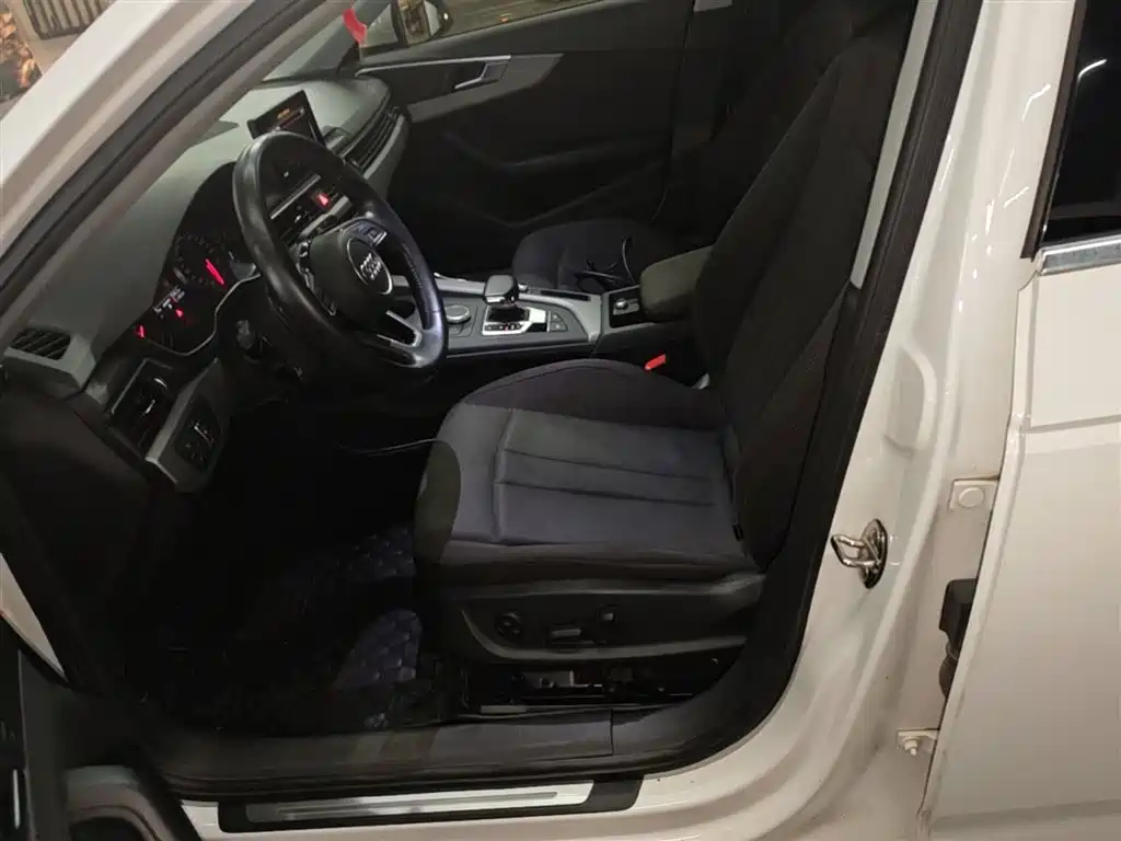 Audi A4L 2018 30th Anniversary 40 TFSI Progressive фото 15