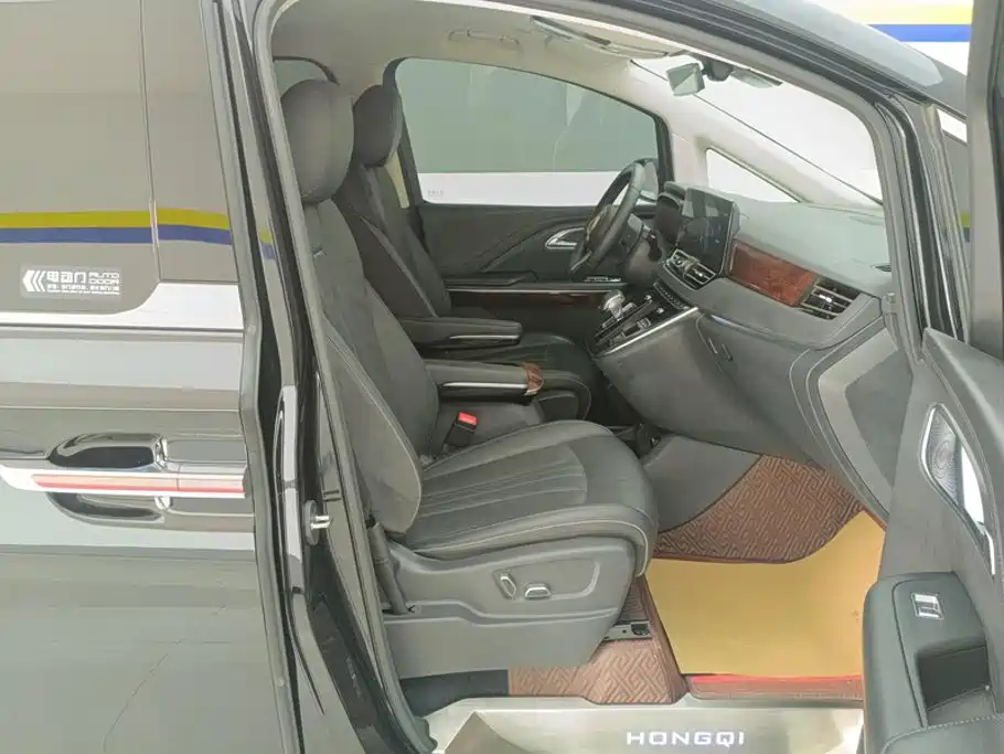 Hongqi HQ9 2023 2023 2.0T Smart Connect Flag Smooth Edition