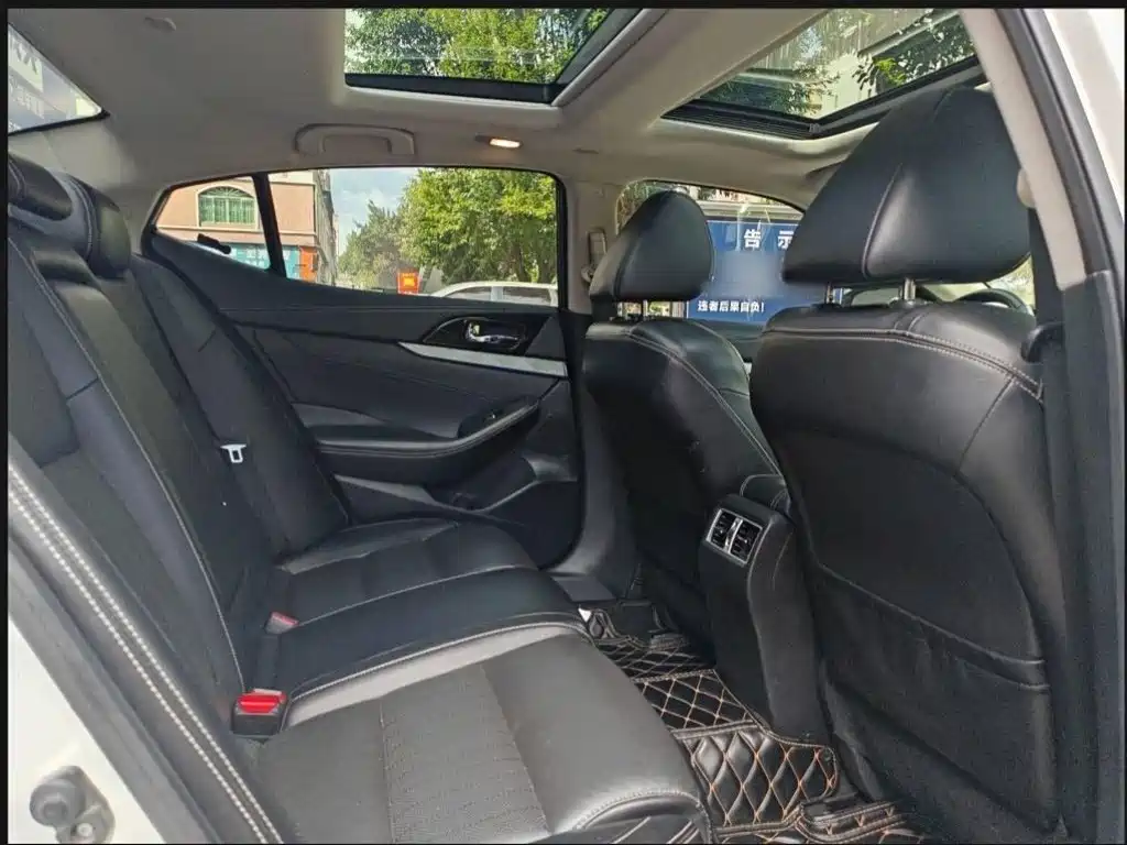 Nissan Cima 2019 2016 2.5L XL Luxury