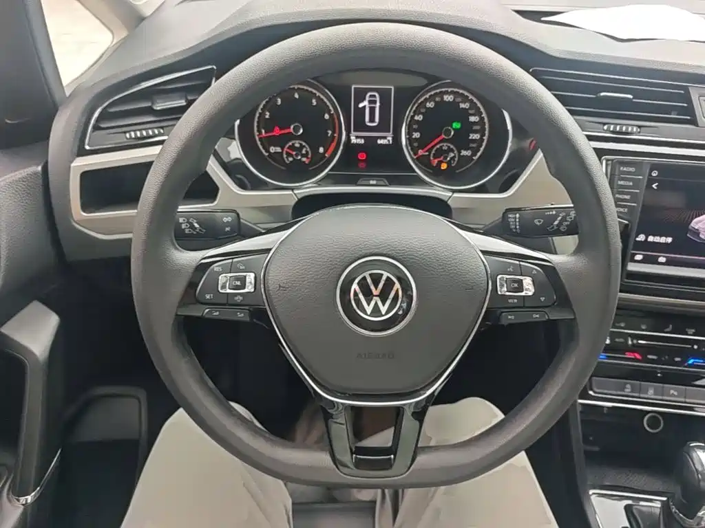 Volkswagen Touran 2021 2021 Touran L 280TSI DSG Comfort Edition 7-seater