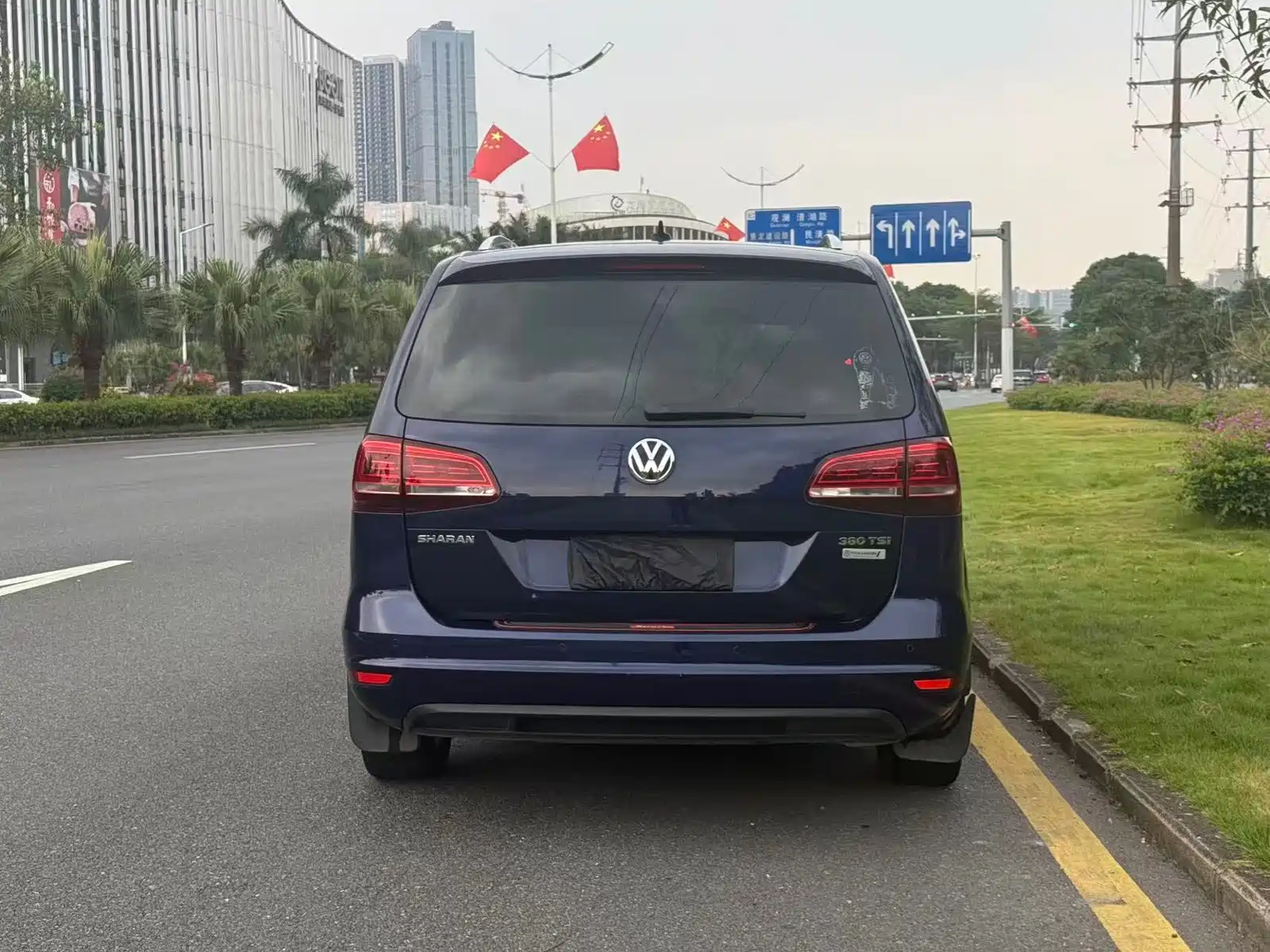 Фото 4 - Volkswagen Sharan