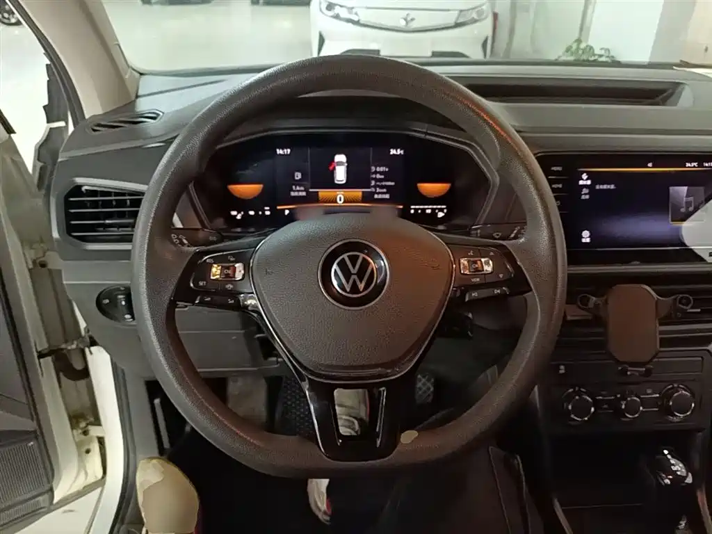VOLKSWAGEN TU KAI