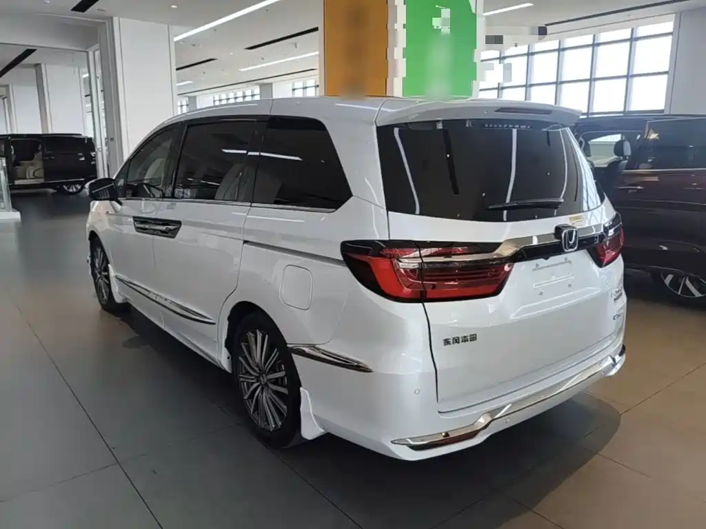 Honda Elysion 2024 2024 2.0L e:HEV Luxury Edition