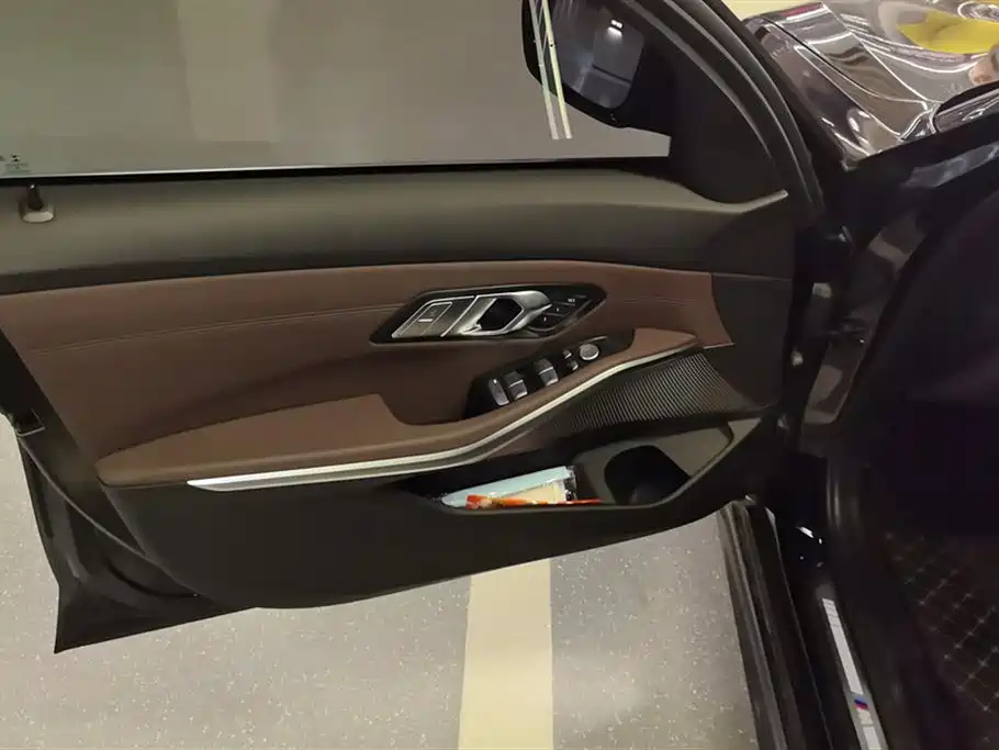 BMW 3 Series 2021 320Li M Sport Package фото 7