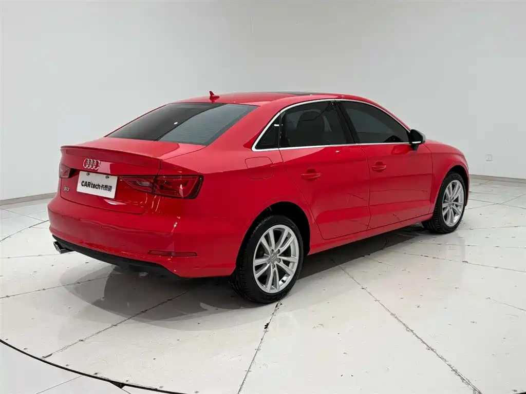 Audi A3 2015 Limousine 40 TFSI Automatic Comfort фото 8