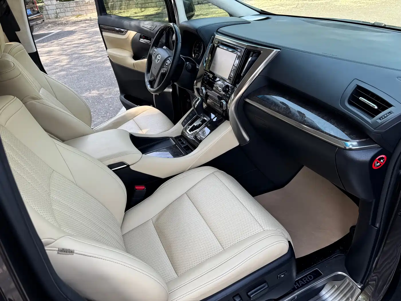 Toyota Alphard 2018 Facelift 3.5L Premium Edition фото 12