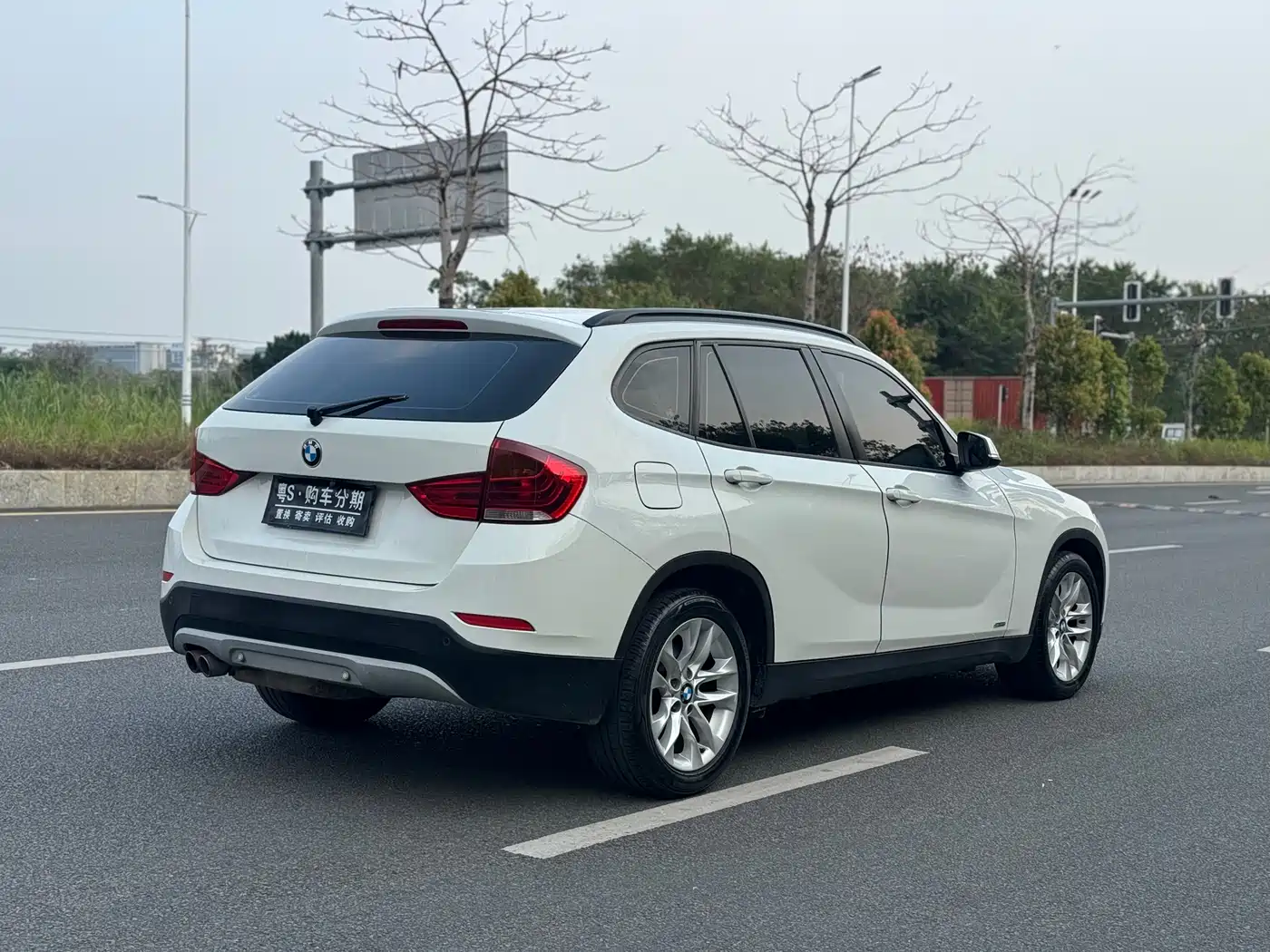 BMW X1 2015 Model sDrive18i Fashion Advanced Edition фото 23
