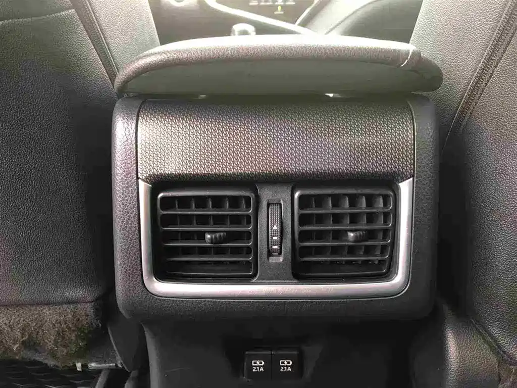 Toyota Camry 2021 2.0S Sporty Edition фото 18