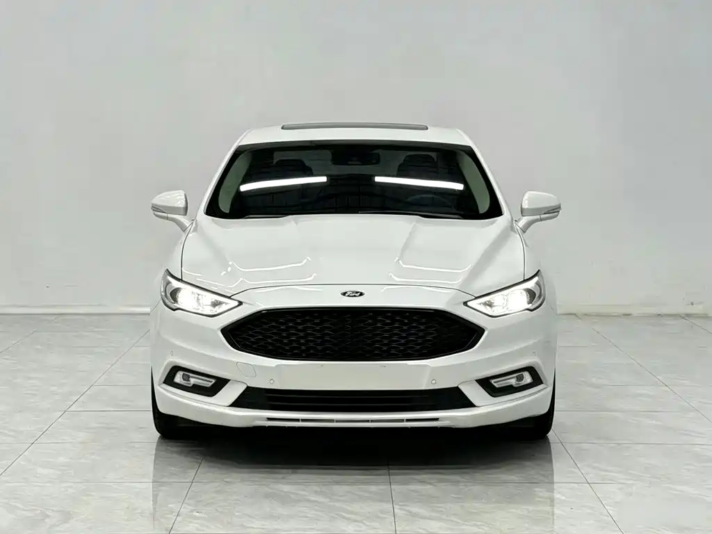 Фото 3 - Ford Mondeo