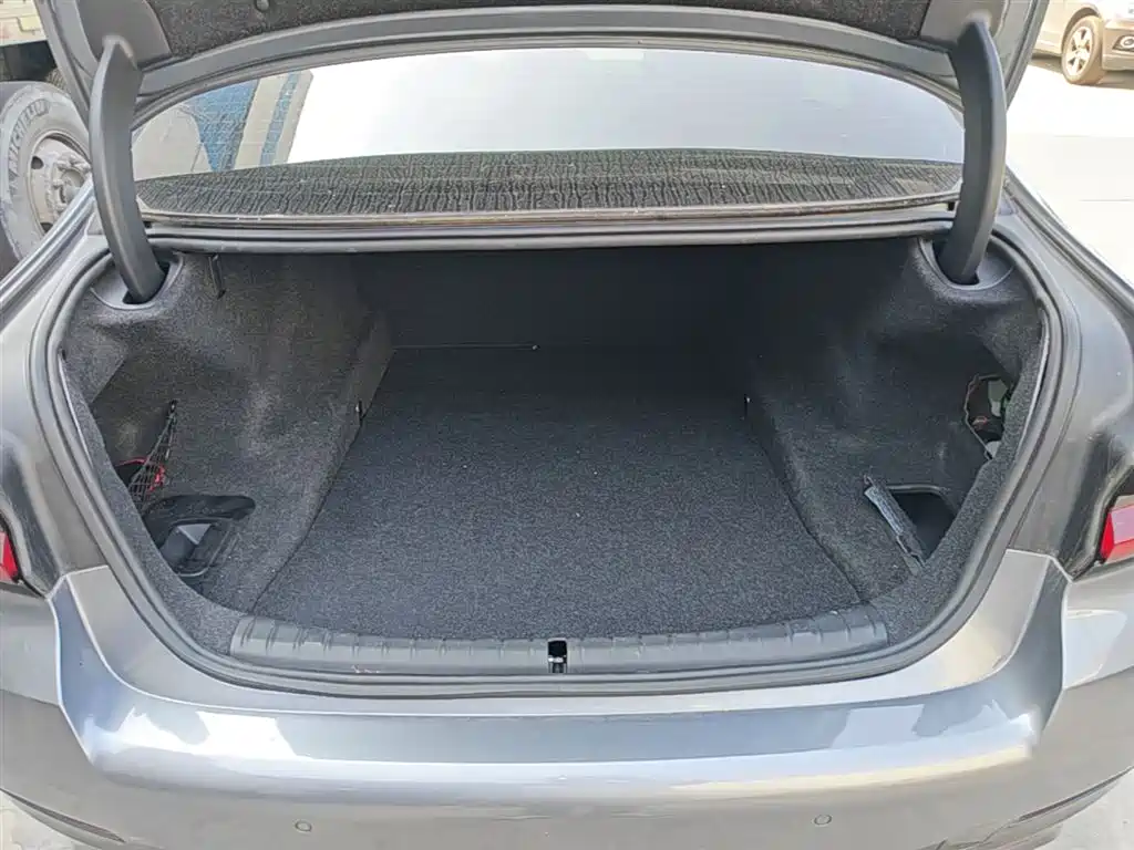 BMW 5 Series (Import) 2022 Facelift 525i M Sport Package фото 19
