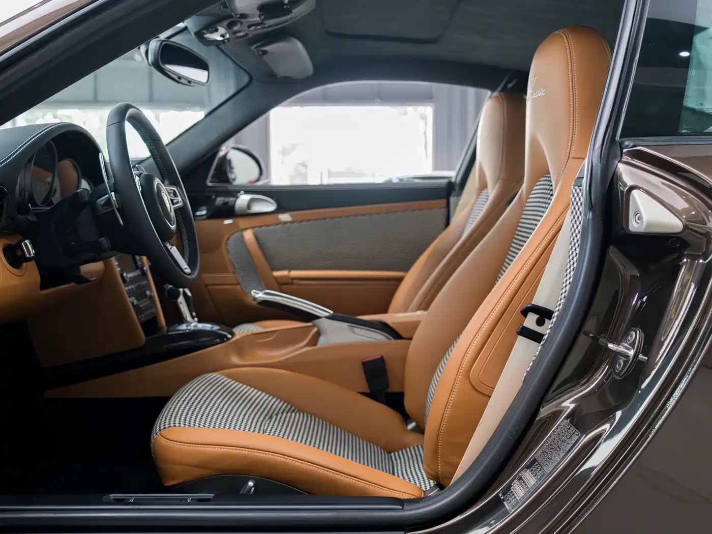 Porsche 911 2010 Carrera 4 3.6L фото 9
