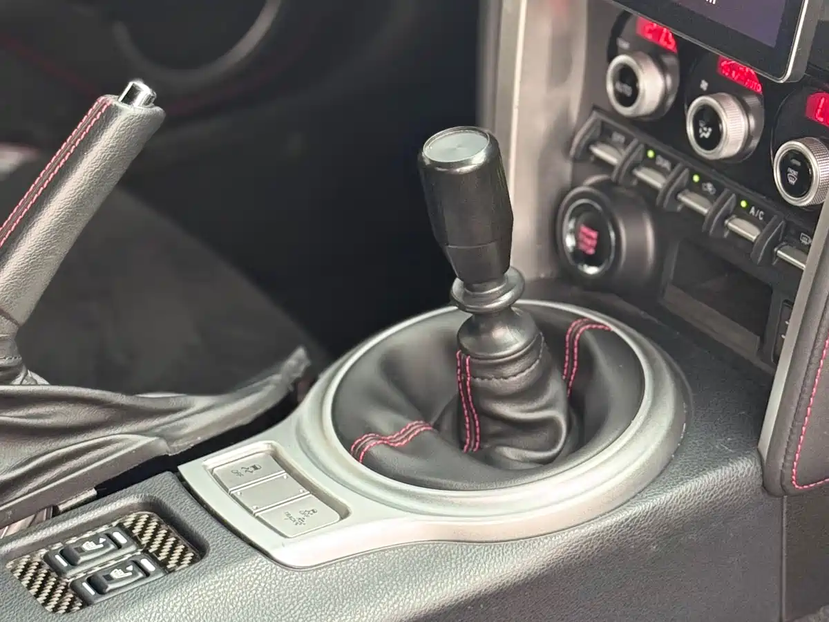 Subaru BRZ 2020 2.0L Manual type-RS фото 8