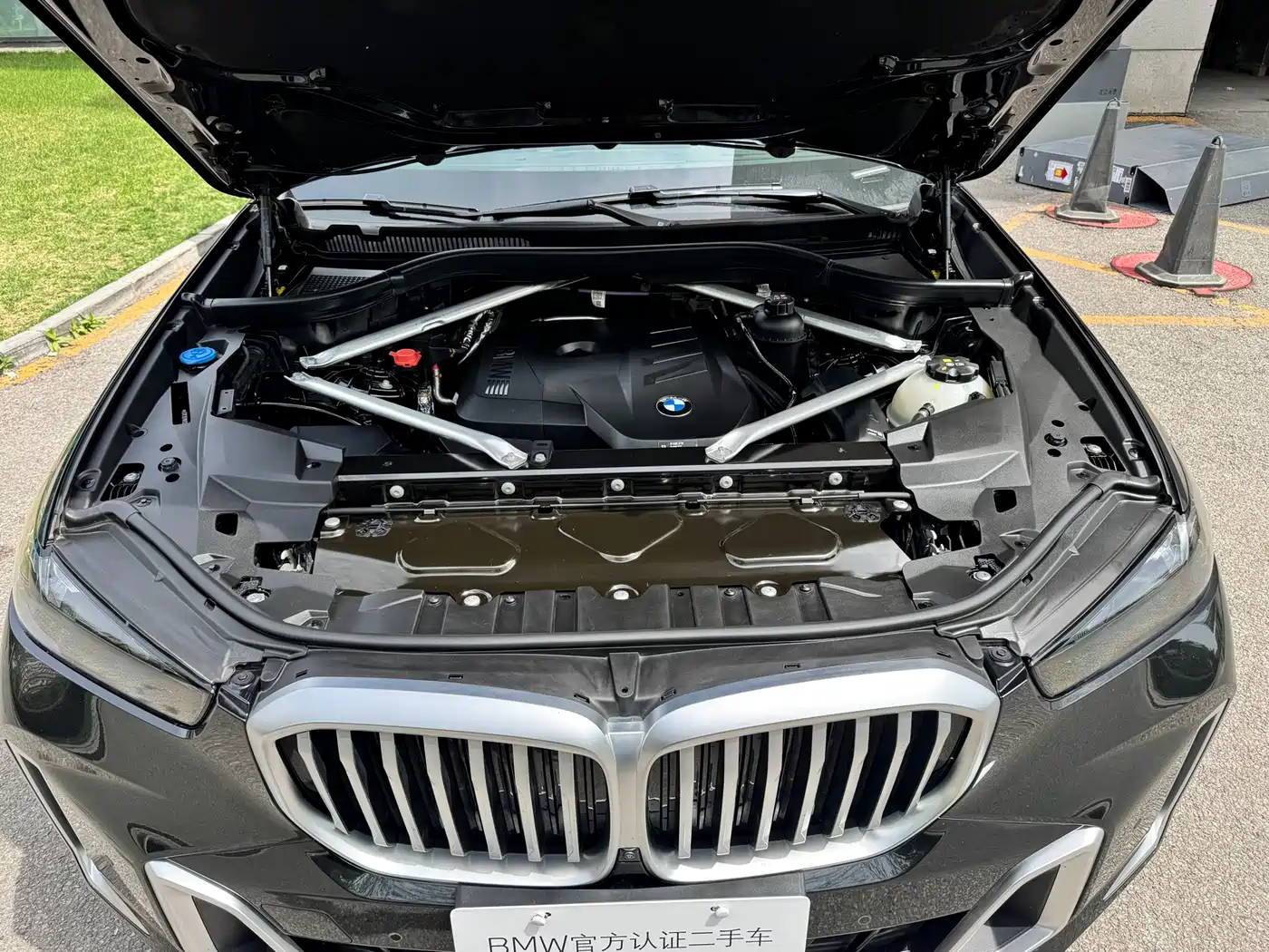 BMW X5 2023 xDrive 30Li Premium M Sport Package фото 21