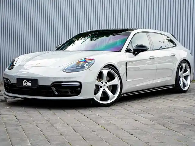  Porsche Panamera 2017 Panamera 4 Sport Turismo 3.0T