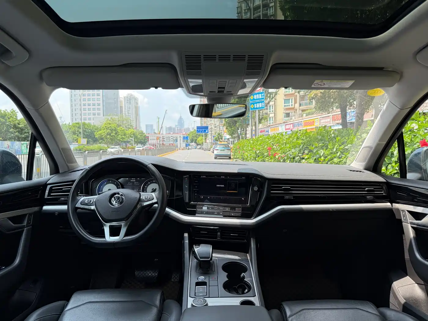 Volkswagen Touareg 2019 2.0TSI Pilot Edition China VI фото 10