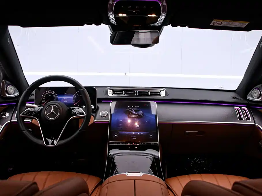 صورة 5 - Mercedes-Benz S-Class