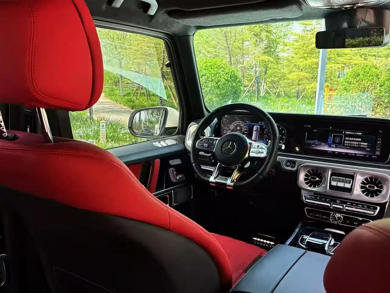 Mercedes-Benz G-Class AMG 2022 AMG G 63 фото 11