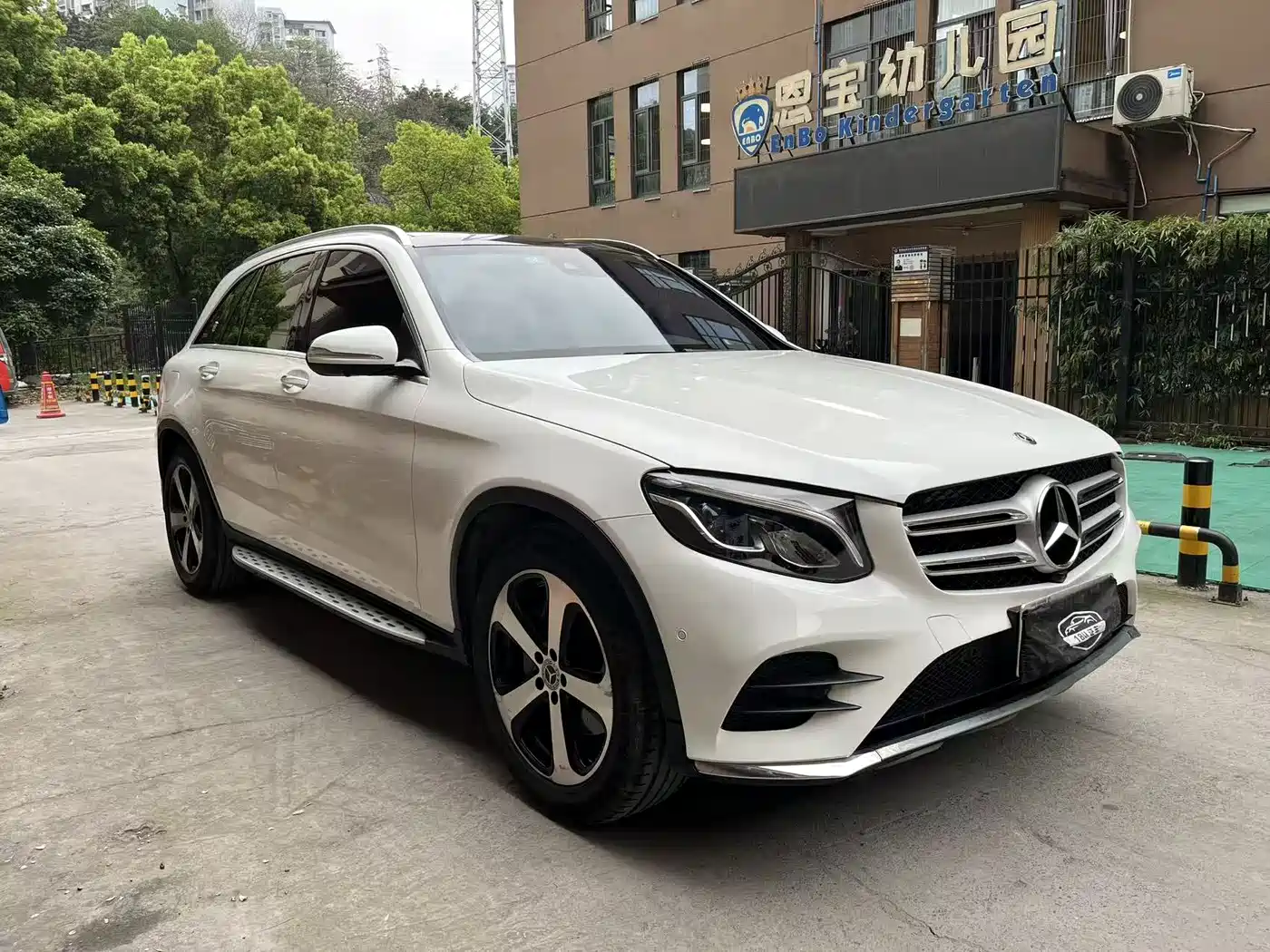Mercedes-Benz GLC 2019 Facelift GLC 260 L 4MATIC Luxury фото 3