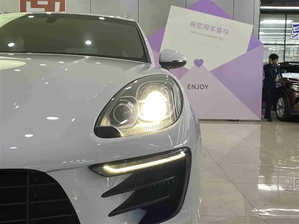 Porsche Macan 2016 Macan S 3.0T фото 4