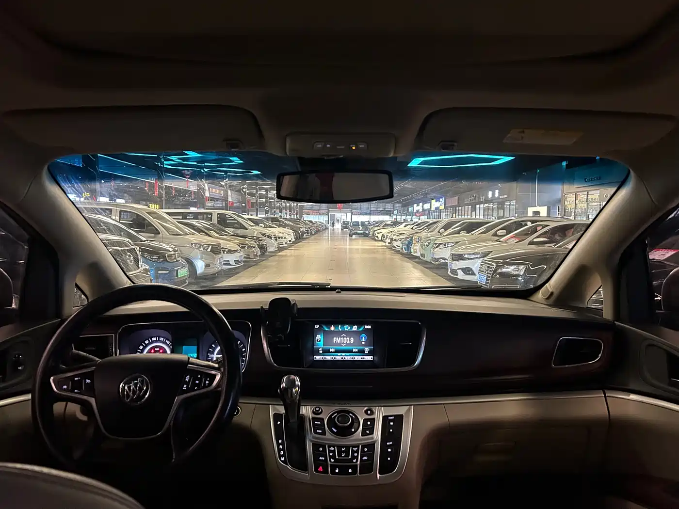 Buick GL8 2017 25S Premium Model China V фото 8