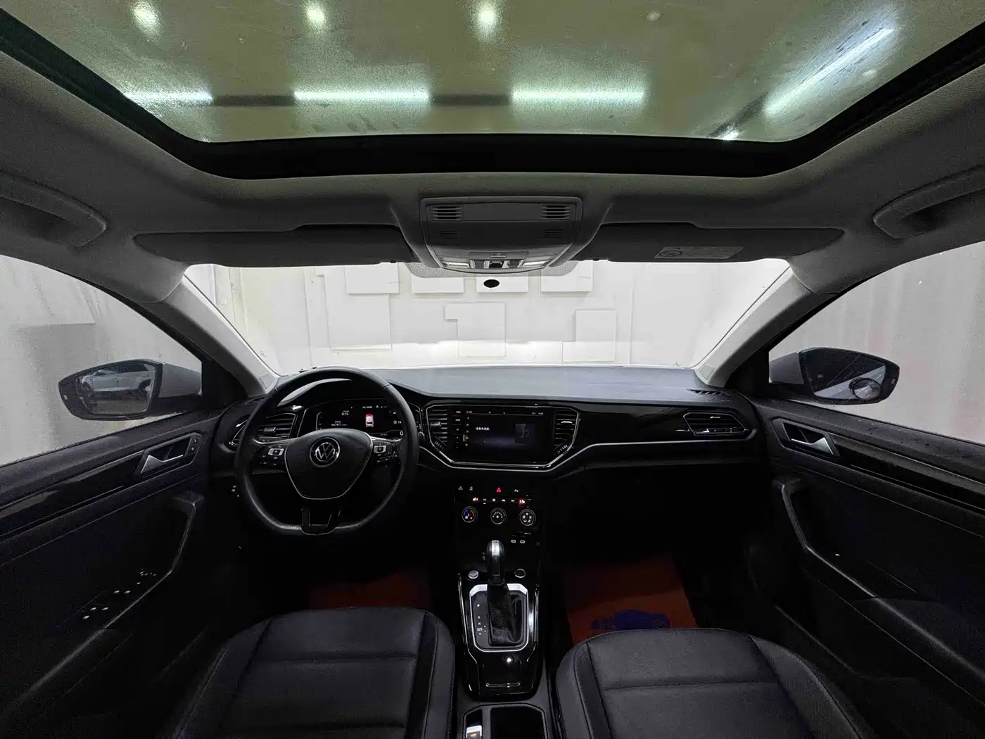 Volkswagen T-ROC 2022 280TSI DSG 2WD Comfort PLUS фото 17