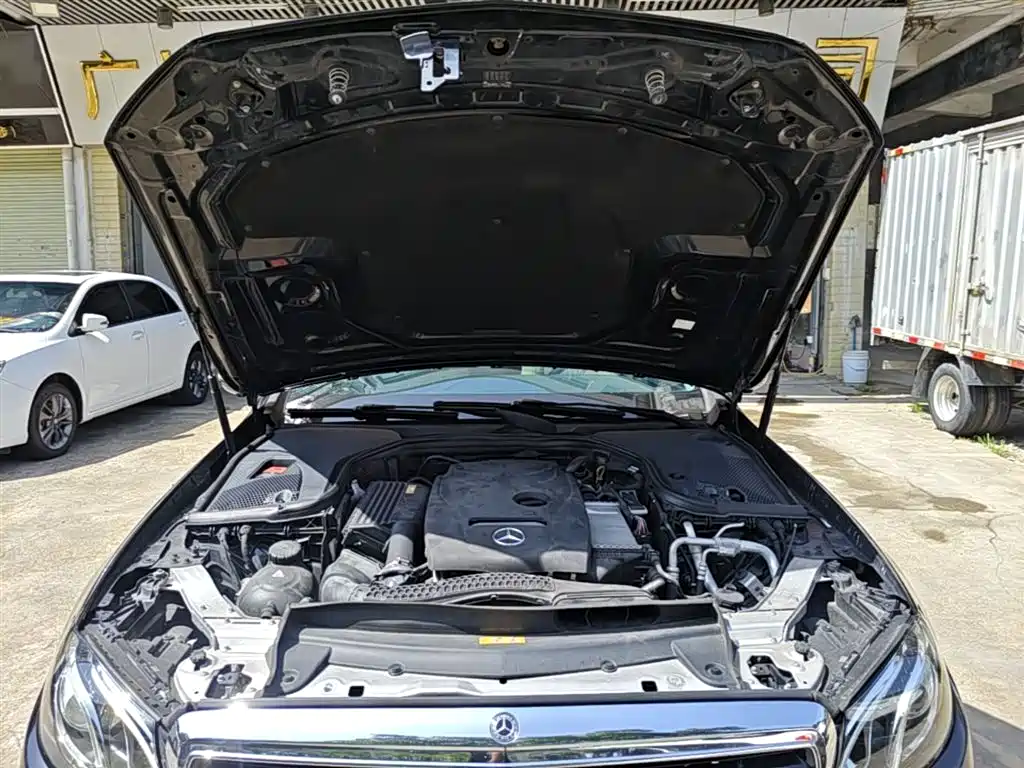 Mercedes-Benz E-Class 2016 E 300 L Fashion Type фото 20