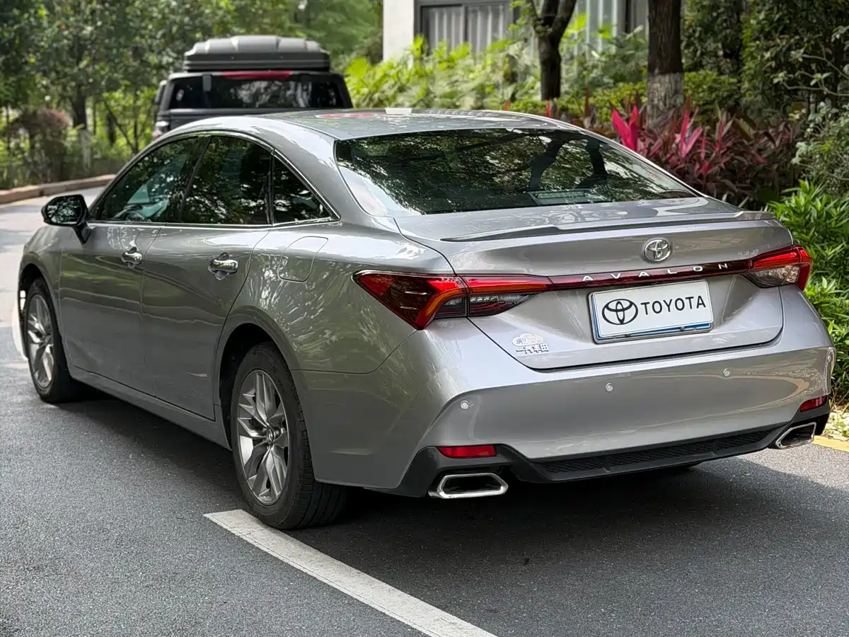 Toyota Avalon 2019 2.0L Luxury Edition (China VI) фото 4