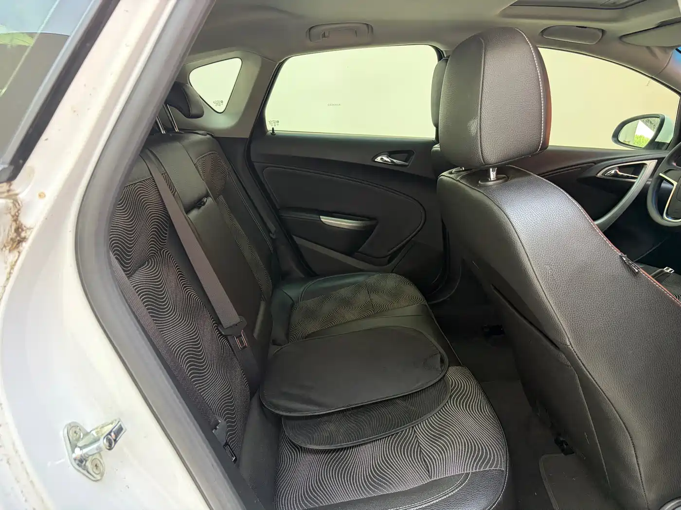 Buick Excelle 2014 XT 1.6L Automatic Fashion фото 24