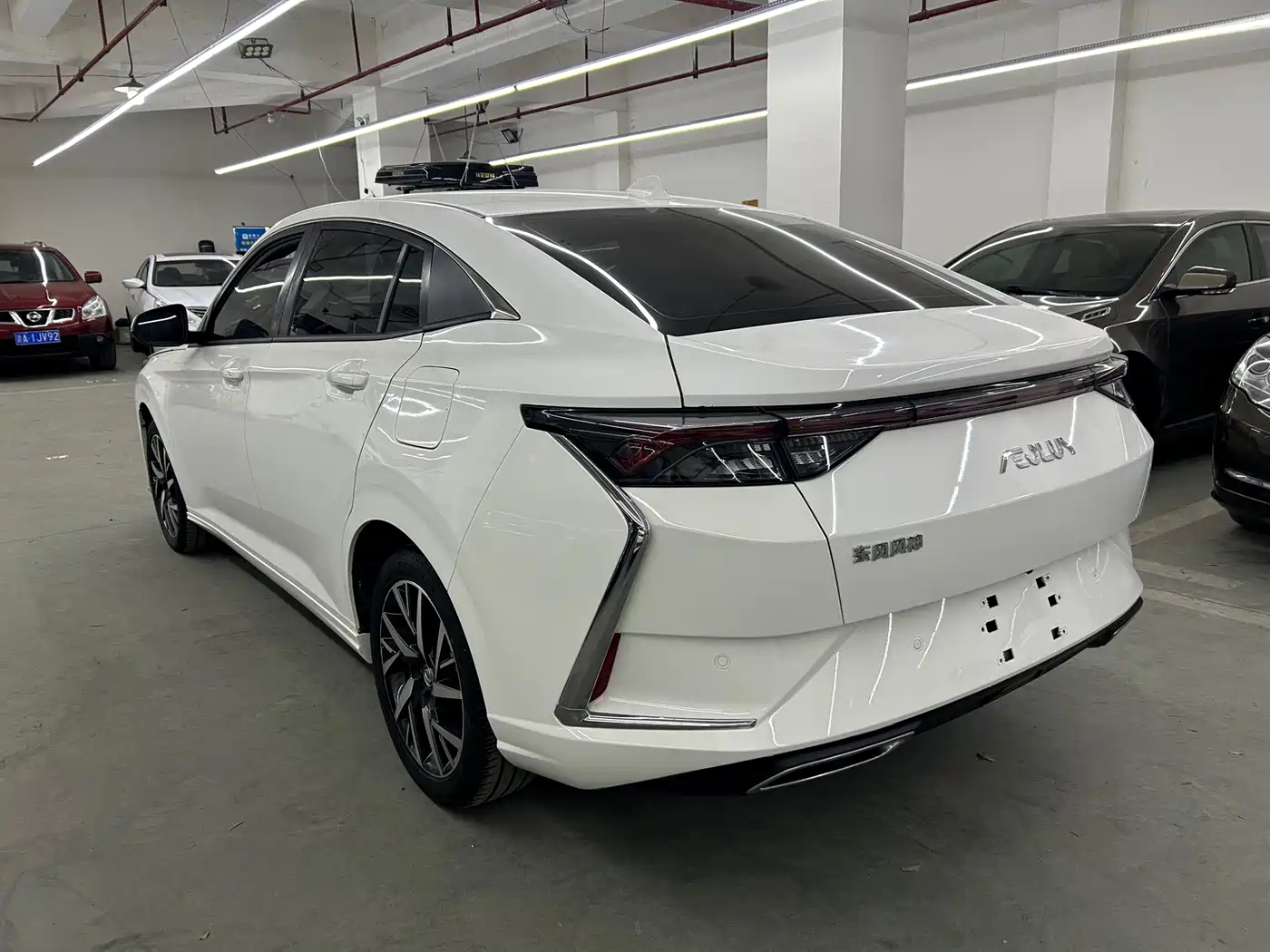 Dongfeng Aeolus Yixuan 2020 2020 230T Automatic Dazzle Edition