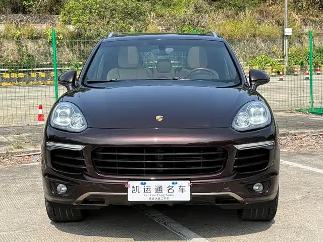PORSCHE CAYENNE