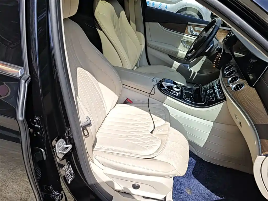 Mercedes-Benz E-Class 2016 E 300 L Fashion Type фото 25
