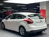 Фото 4 - Ford Focus