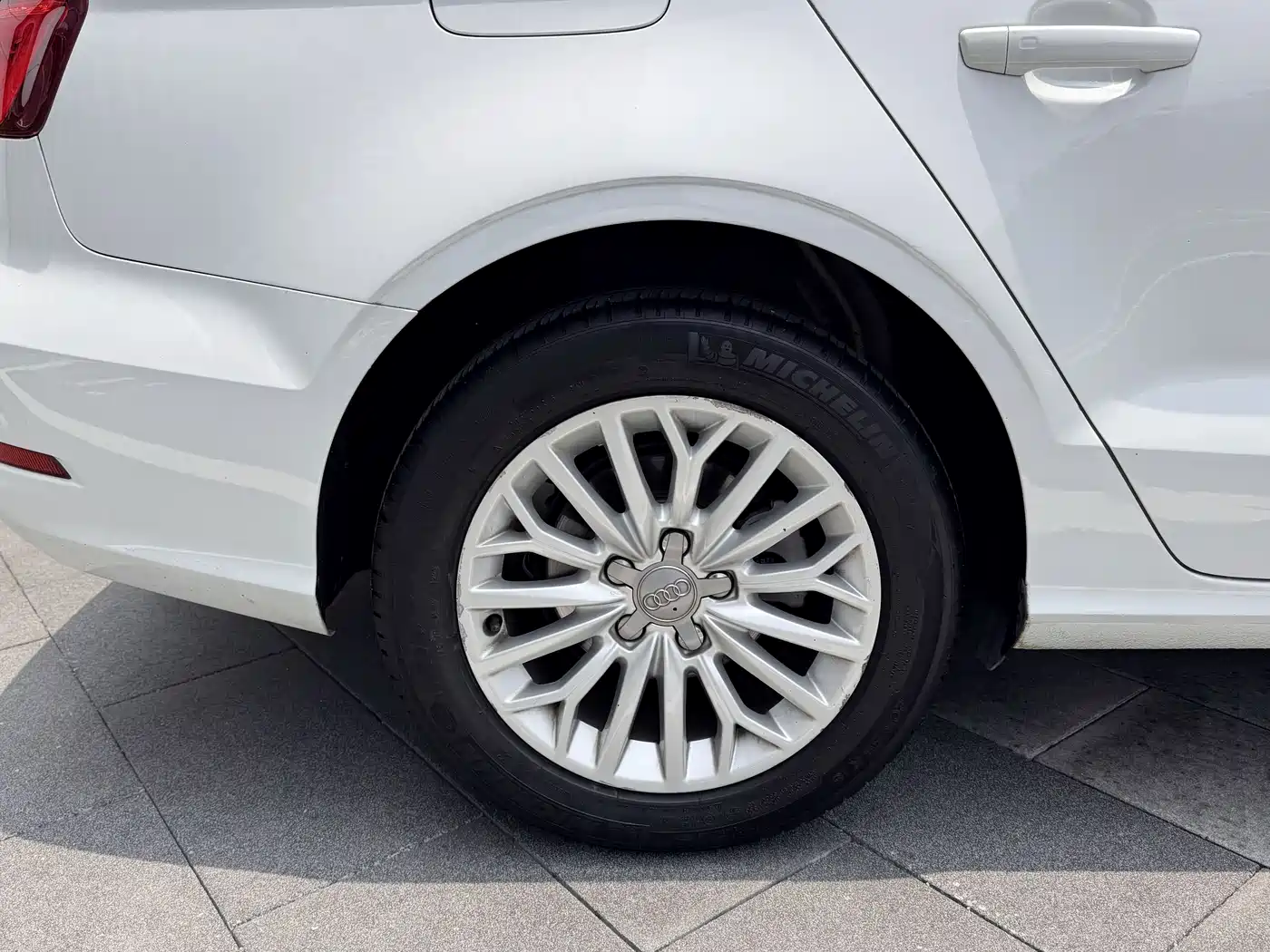 Audi A3 2016 Limousine 35 TFSI Leadership фото 26