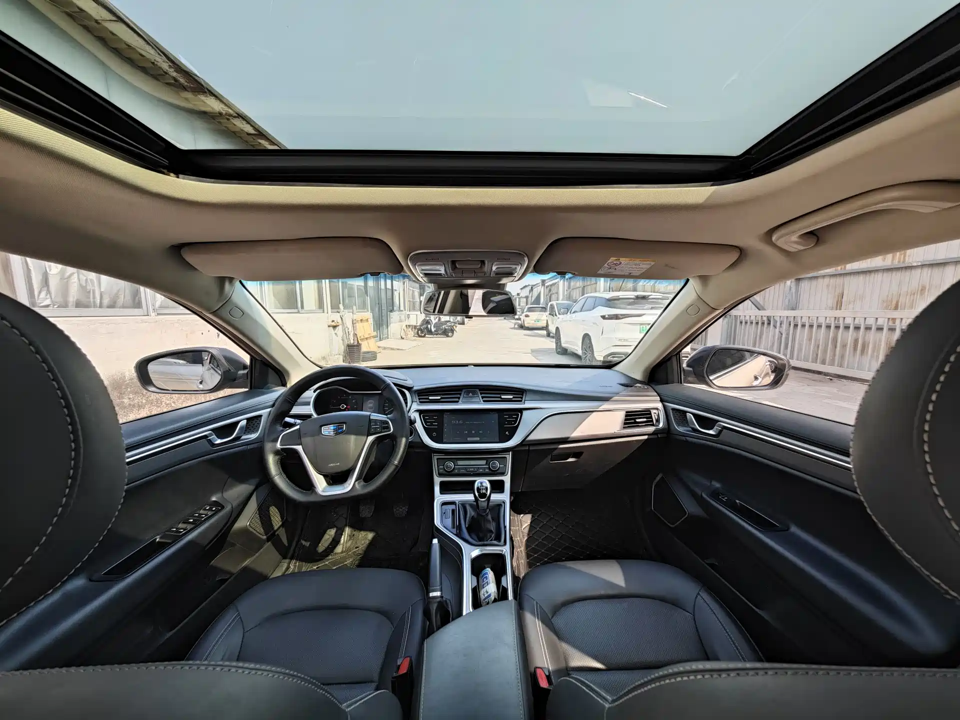Photo 13 - Geely Emgrand GL