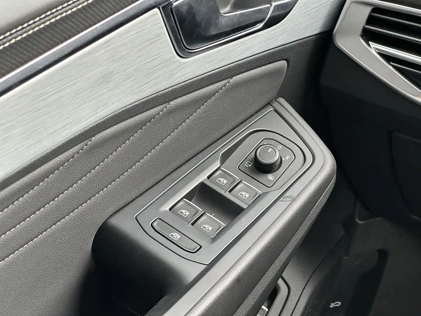 Volkswagen Talagon 2022 380TSI 4WD Flagship Victory Edition 6-seater фото 11