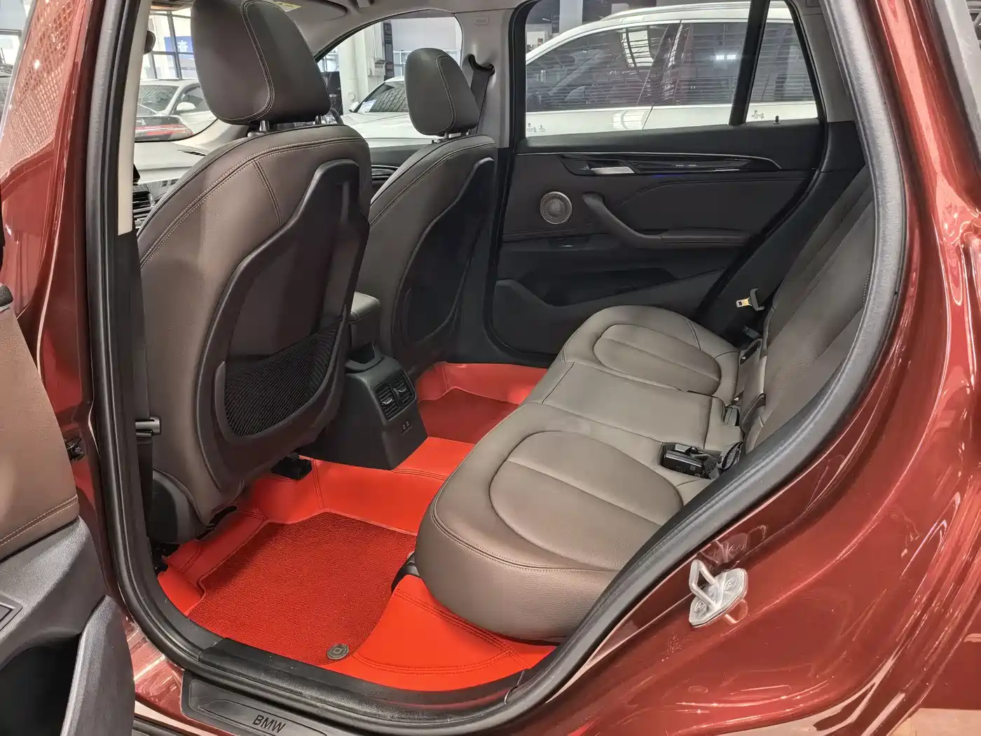 BMW X1 2021 sDrive25Li Leading фото 6