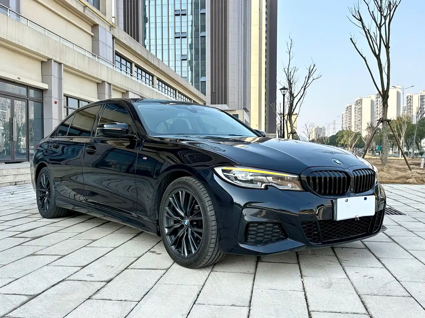 Photo 3 - BMW 3 Series
