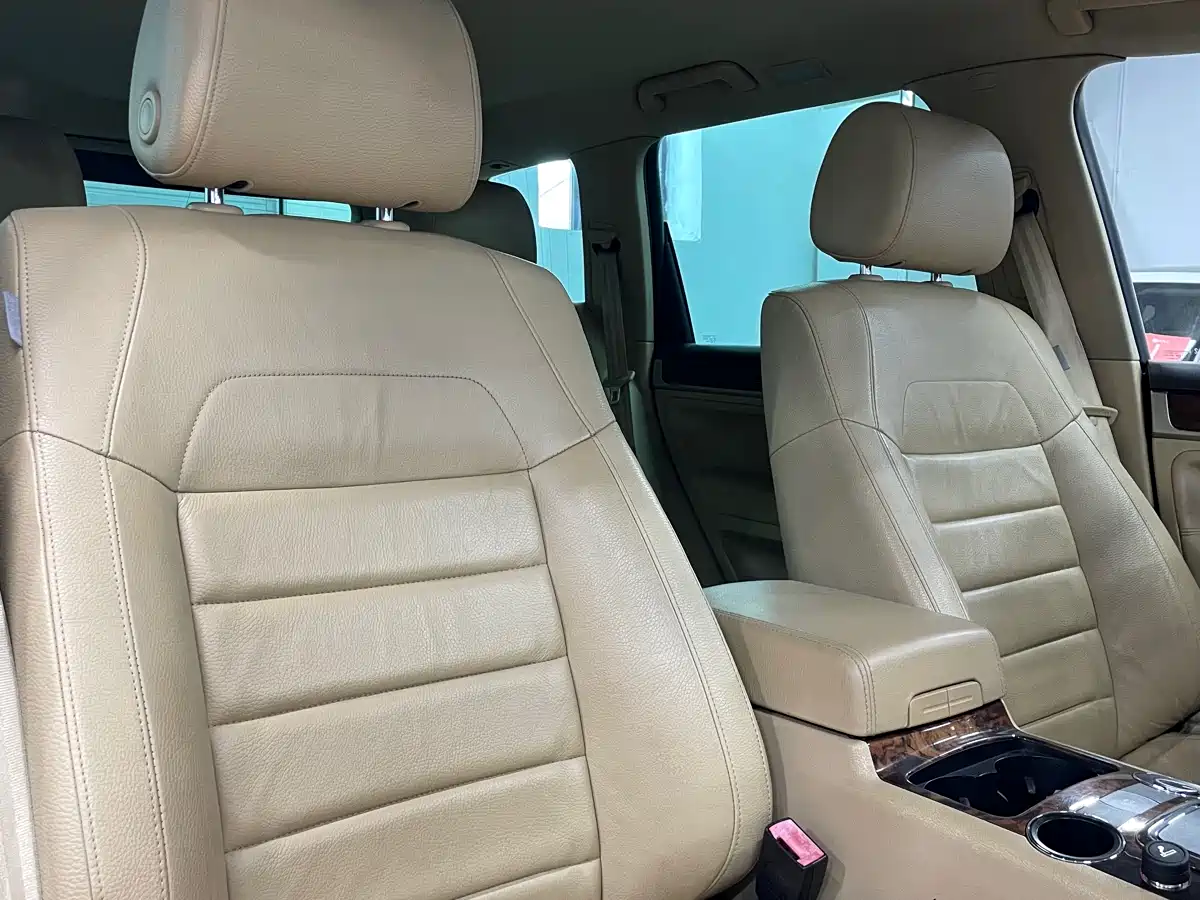 Volkswagen Touareg 2007 3.6L Standard Configuration фото 18