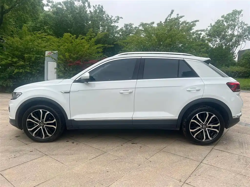 Volkswagen T-ROC 2021 280TSI DSG 2WD Luxury Connected фото 3